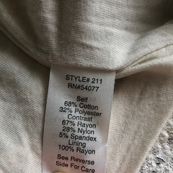 XS CAbi cropped spring jacket - Picture 6 of 7